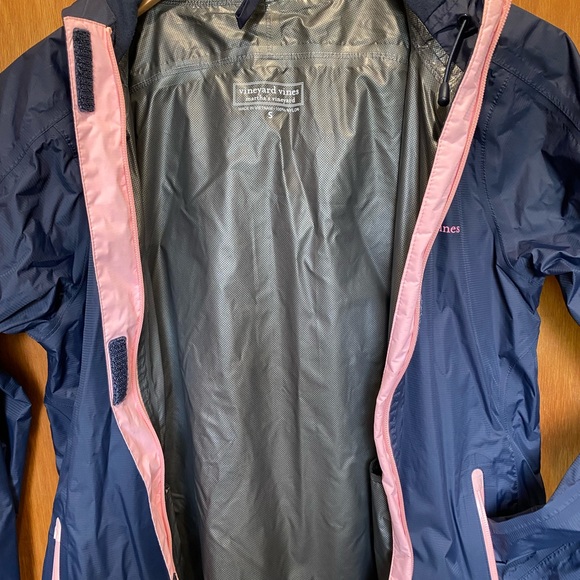Vineyard Vines Rain Coat - Picture 2 of 3